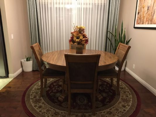 Dining table and chairs set 399