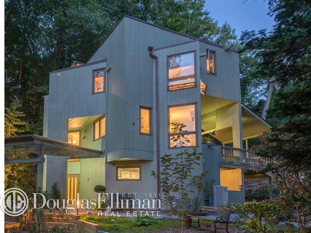 58 Kaintuck Ln, Locust Valley, New York