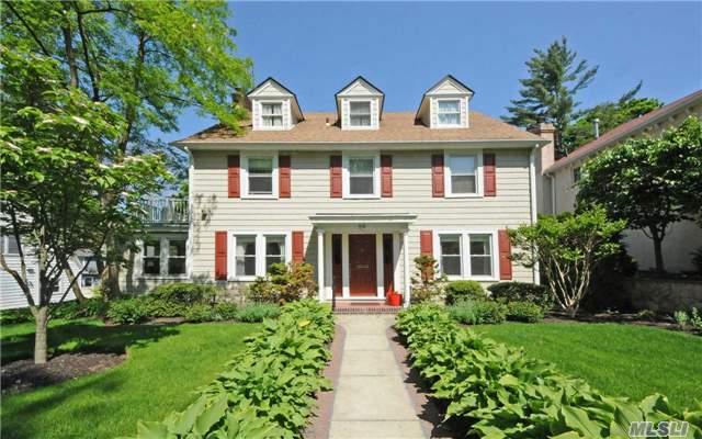 Stellar Home w Hamptons Vibe