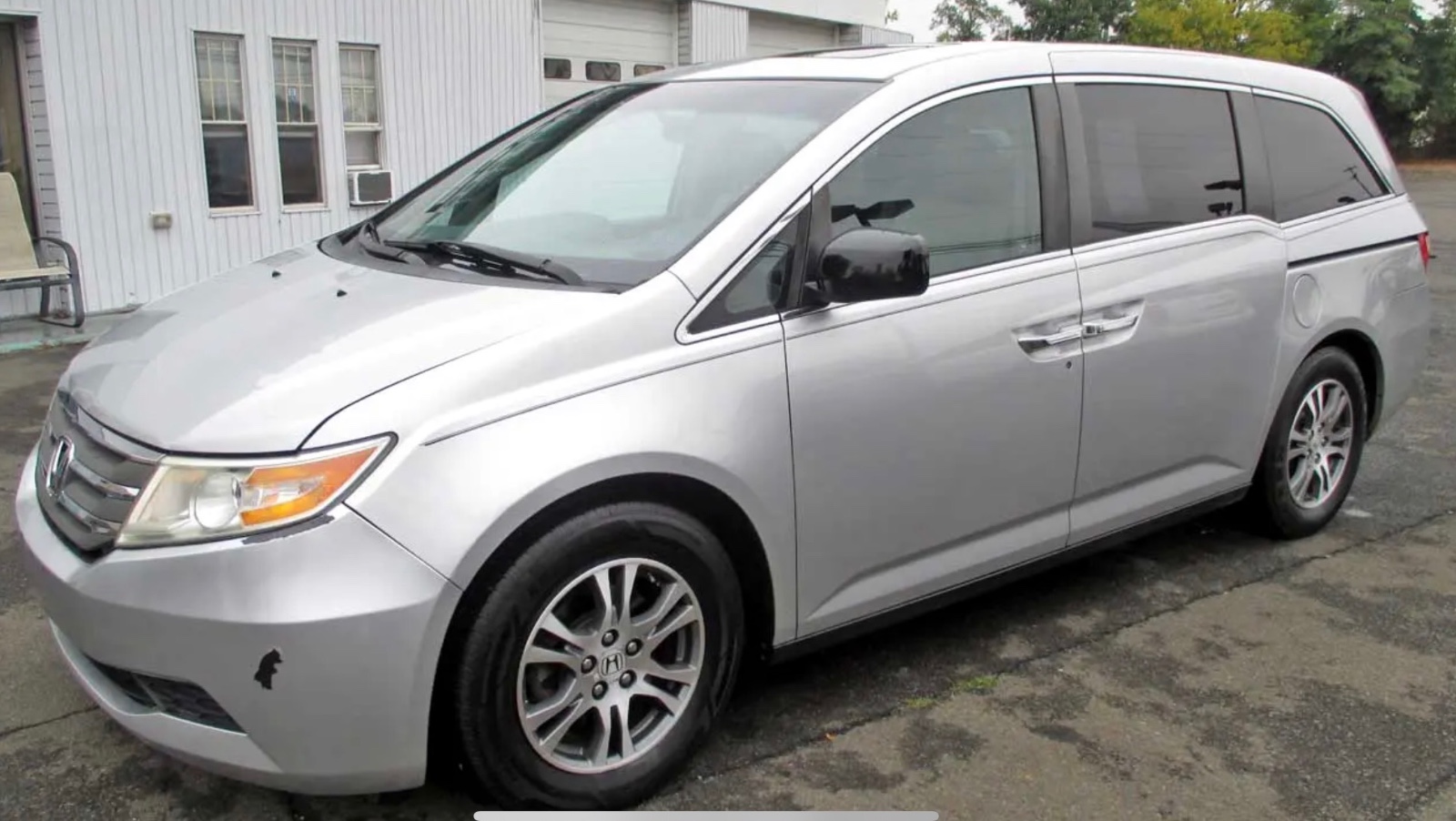 2012 Honda Odyssey EX-L Honda Odyssey, priced at 11,500