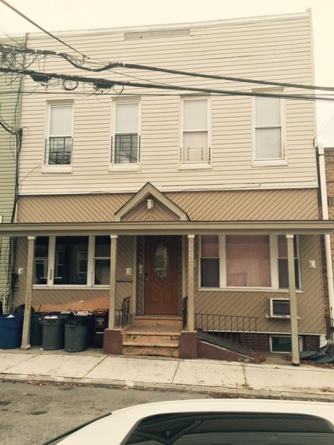 超大型四家庭房源正在出售