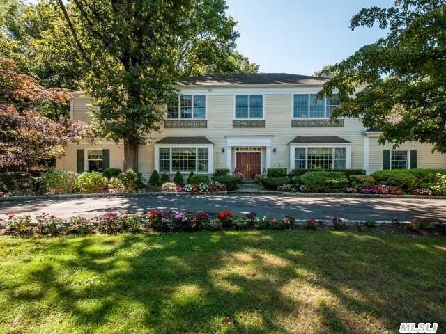 7 Copperfield Ln Old Brookville