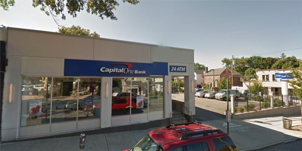 史泰登岛繁华街区第一银行出售