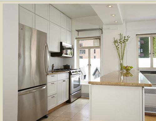 Enormous Corner 2 Bed White Glove Doorman Building