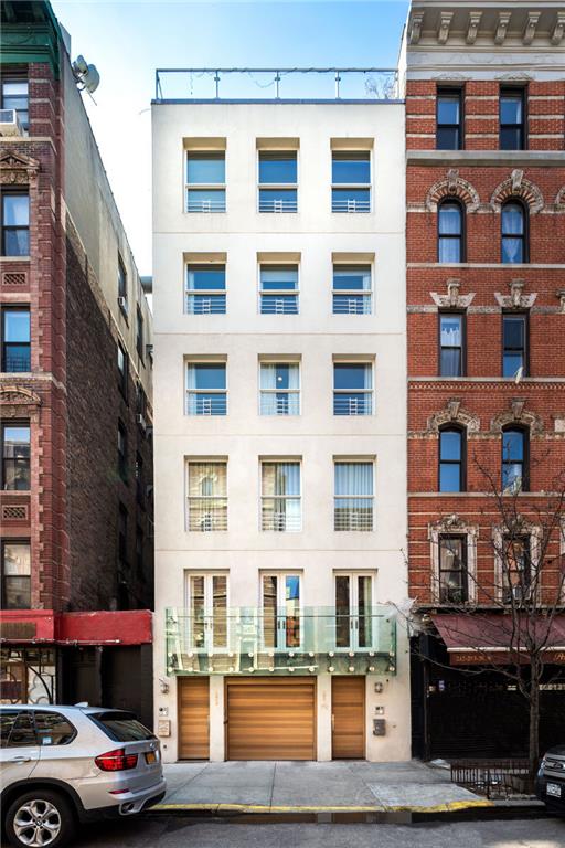 Beautiful Townhouse Condominium