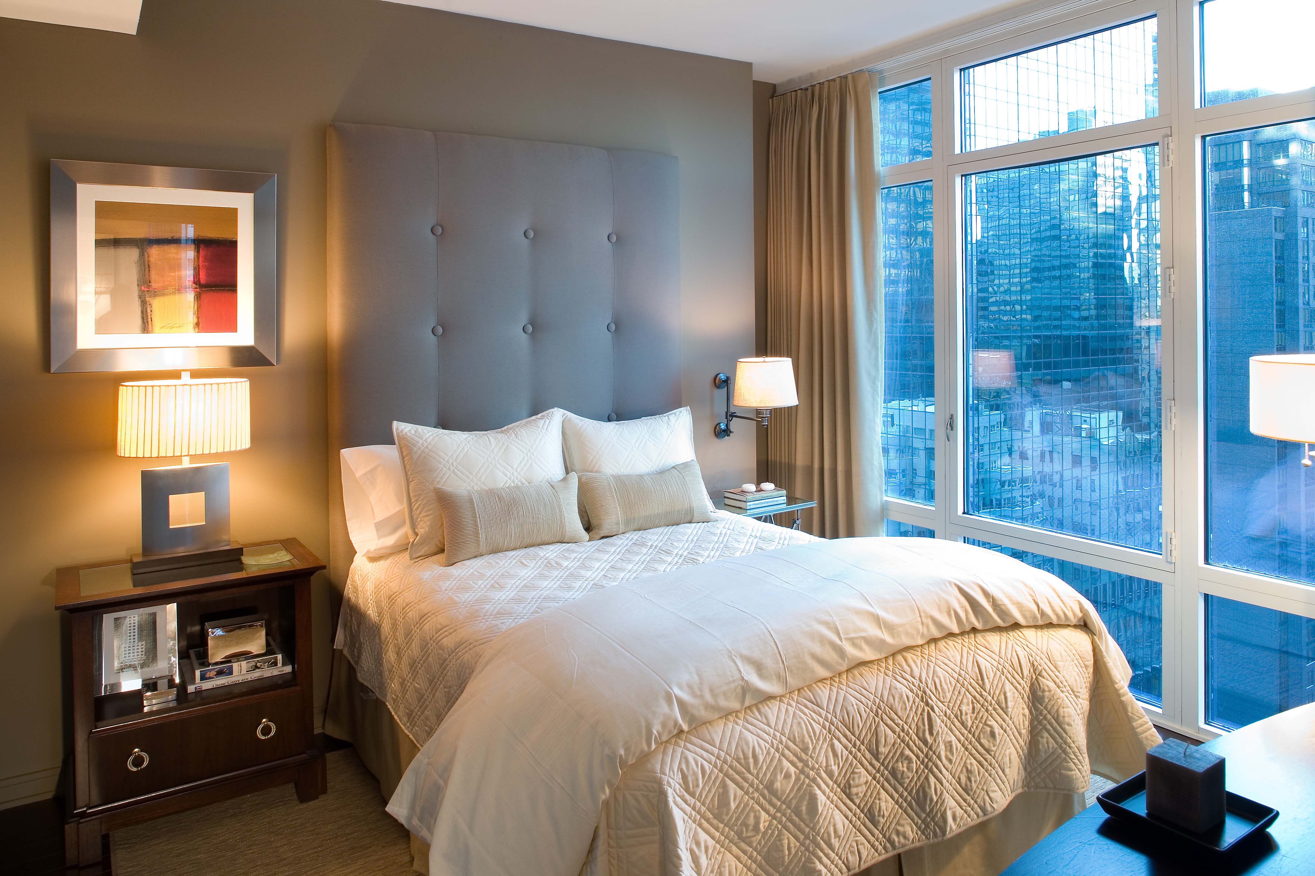 Financial District金融区豪华高层住宅楼單位出售