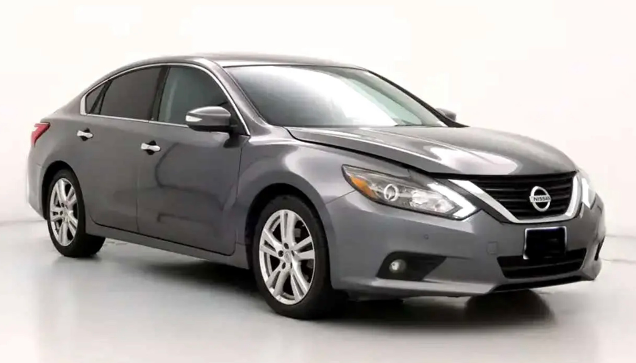 2017 Nissan Altima priced at $11,850