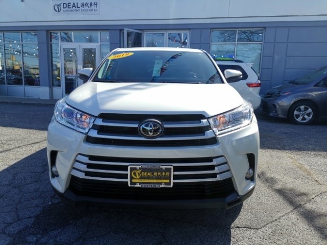 Ideal auto Times Auto Dealer, current car 2019 TOYOTA HIGHLANDER LE PLUS