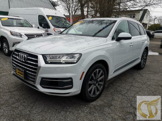 Times Auto Dealer is selling 2019 AUDI Q7 PREMIUM PLUS at a low price