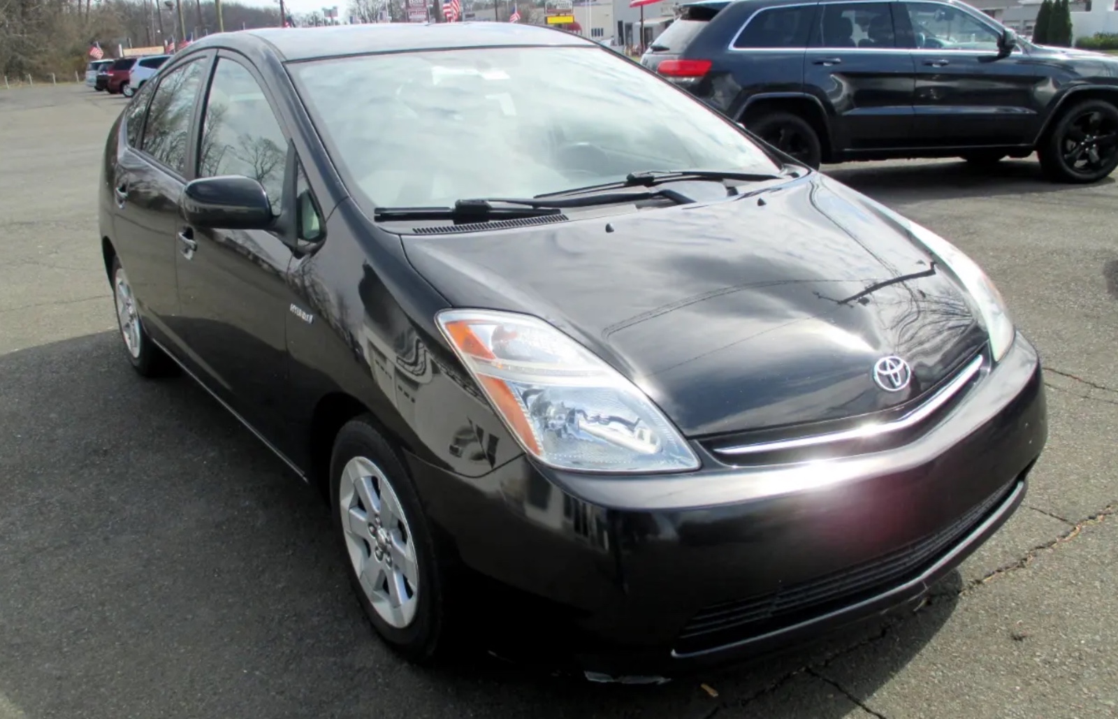 2009 Toyota Prius, fuel-efficient car, no accidents, priced at 6,800