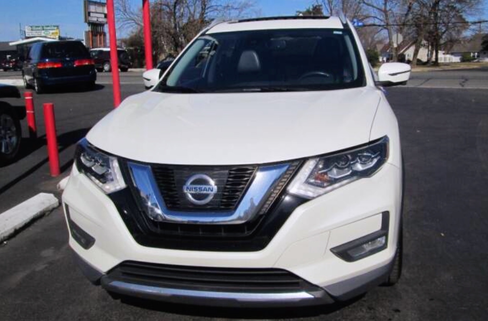 2017 Nissan Rogue SL fuel-efficient SUV with high configuration priced at 18,995