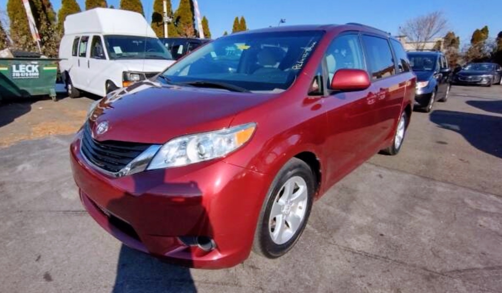 2012 Toyota Sienna price 17350