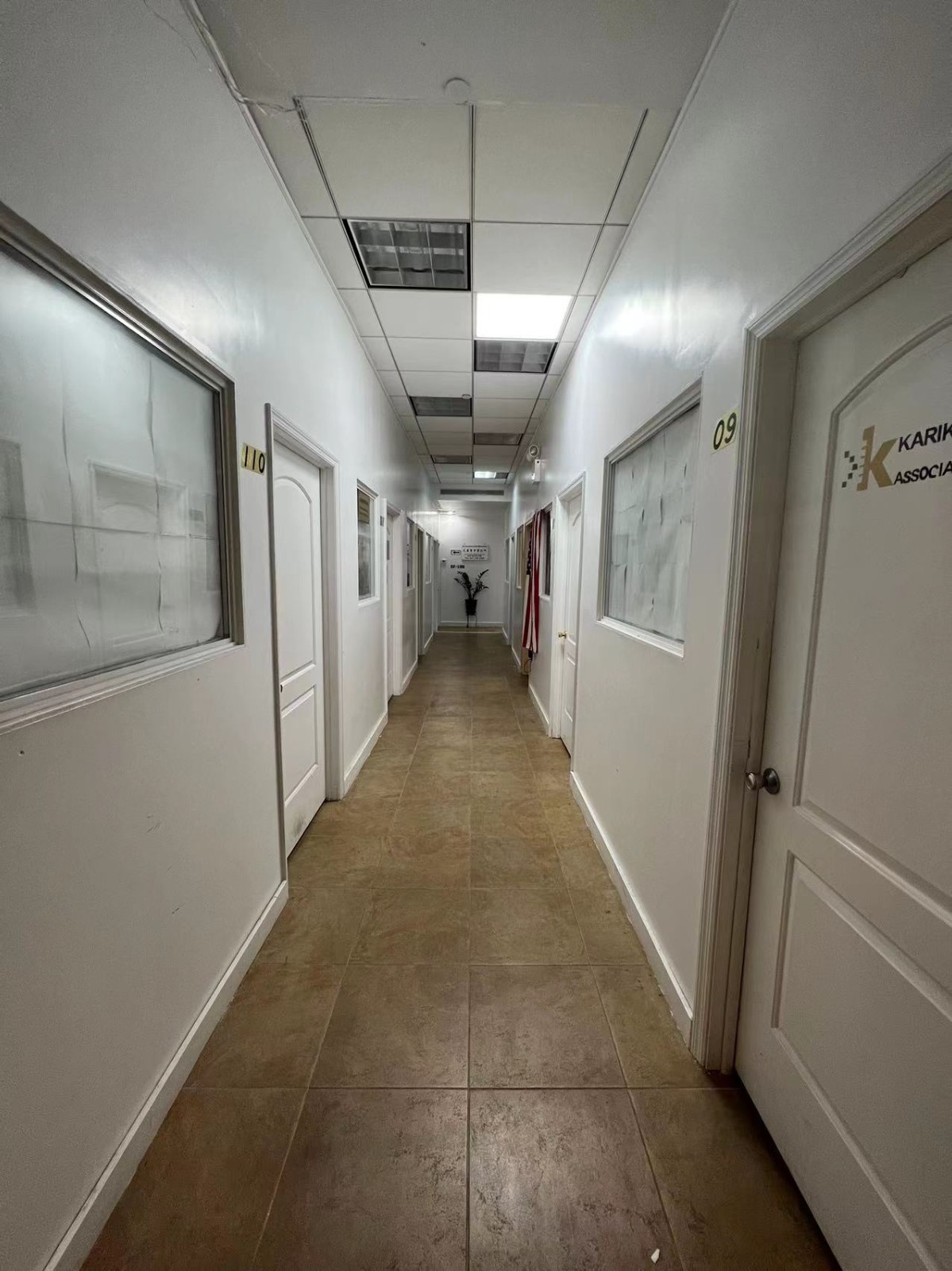 法拉盛飞跃皇后低价办公室出租