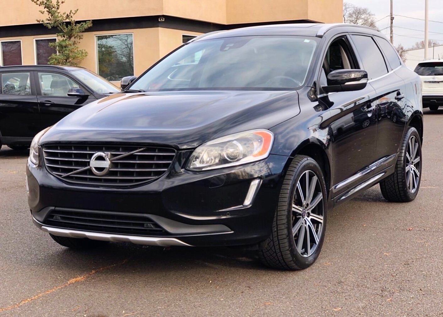2014 Volvo XC60 Volvo SUV priced at 19,900