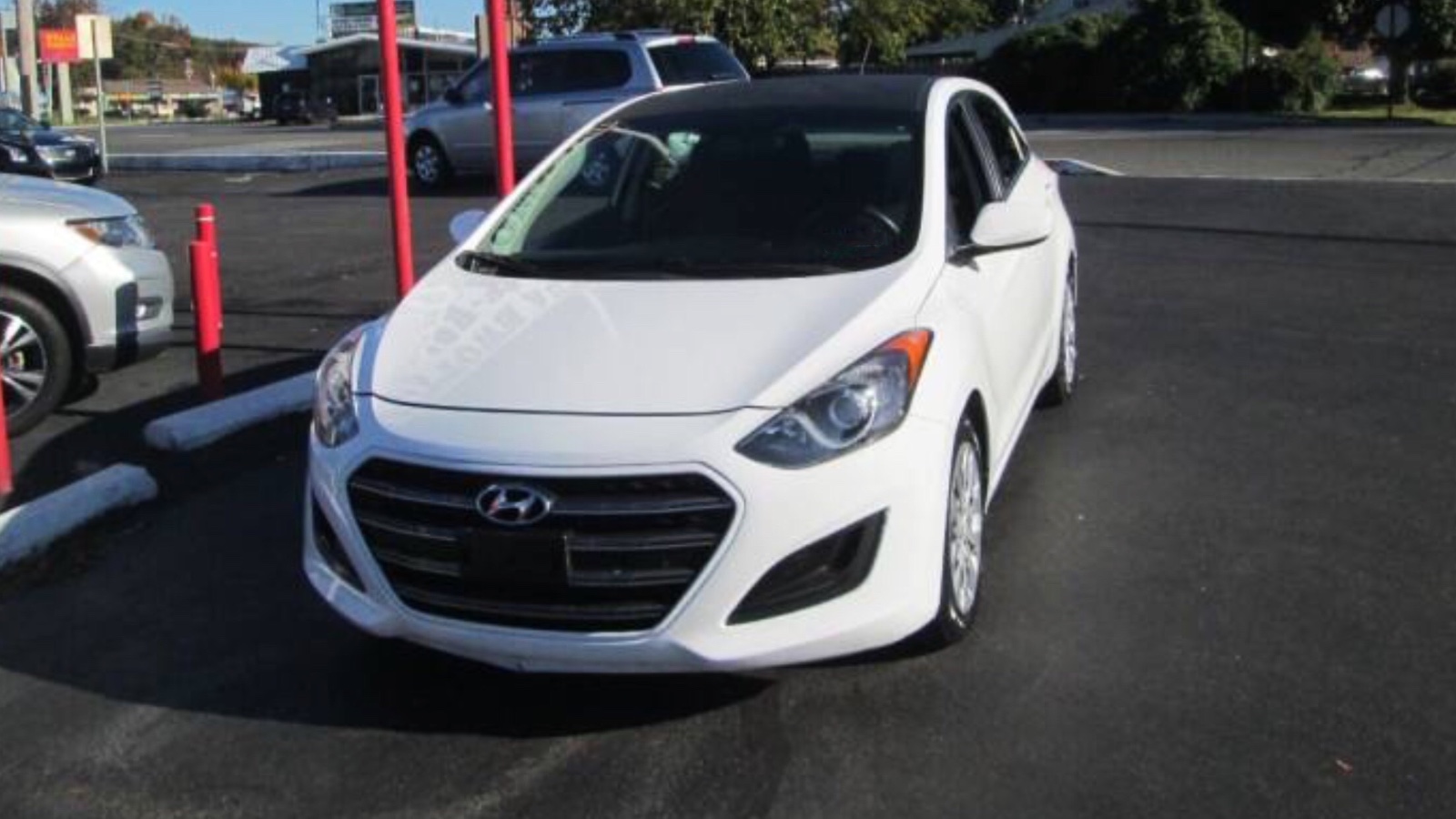 2017 Hyundai Elantra GT Hatchback priced at 12,995