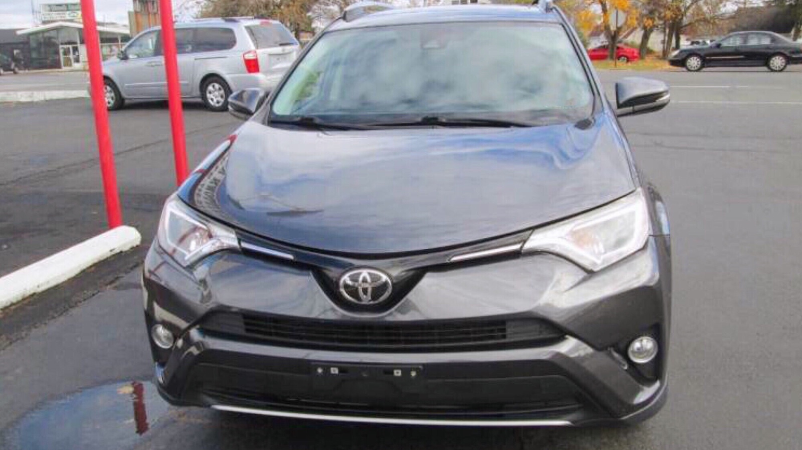 2017 Toyota RAV4 XLE priced at 28,995