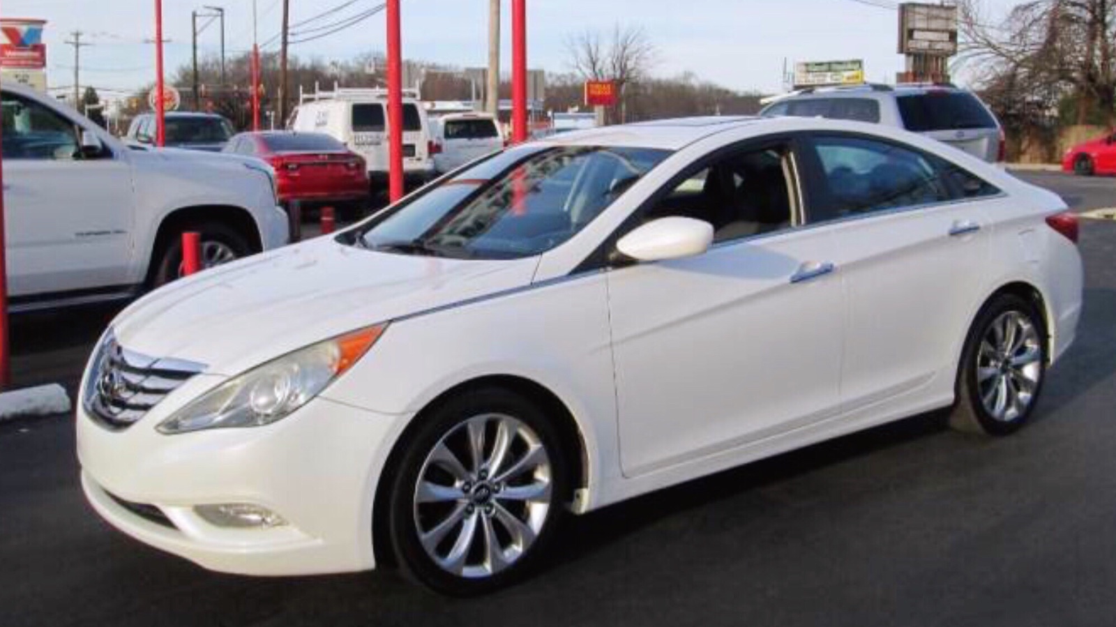2011 Hyundai Sonata priced at 9995