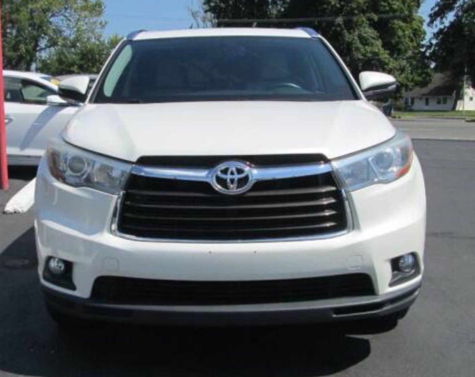 2015 Toyota Highlander XLE Highlander SUV seven seats priced at 22,995