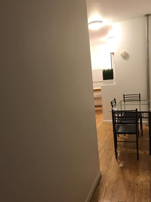 纽约曼哈顿中城两室一厅出租2350/月包水暖