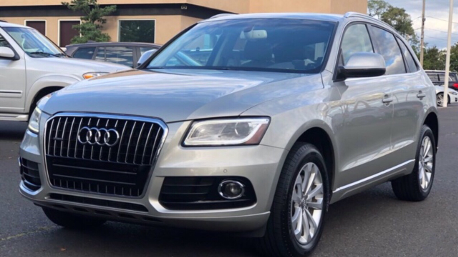 2014 Audi Q5 Premium Plus SUV priced at 19,900