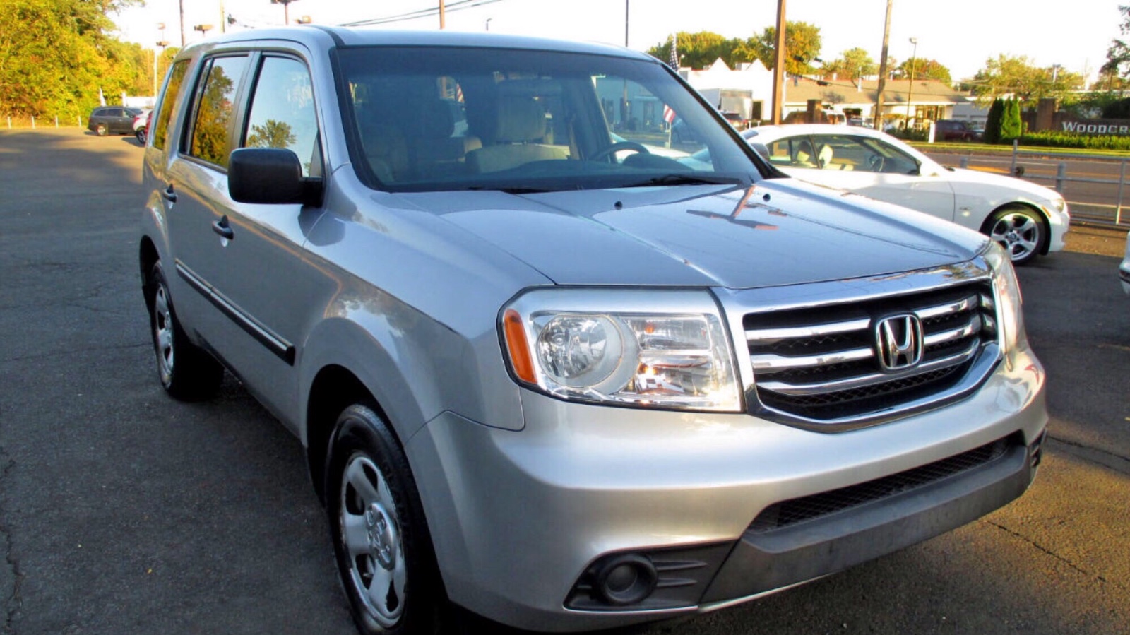 2012 Honda Pilot 4WD Honda SUV with seven seats, priced at 14,500