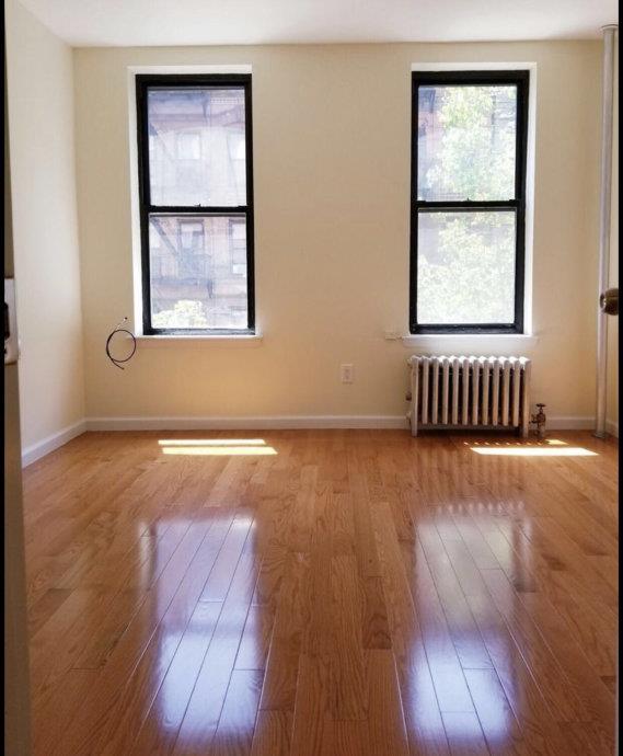 纽约曼哈顿东村两室一厅出租_3500/月包水暖