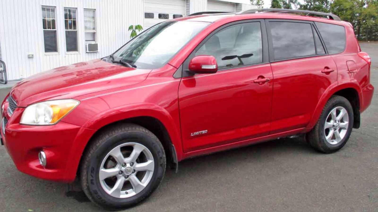 2010 Toyota RAV4 Limited Toyota multi-purpose vehicle priced at 10,800