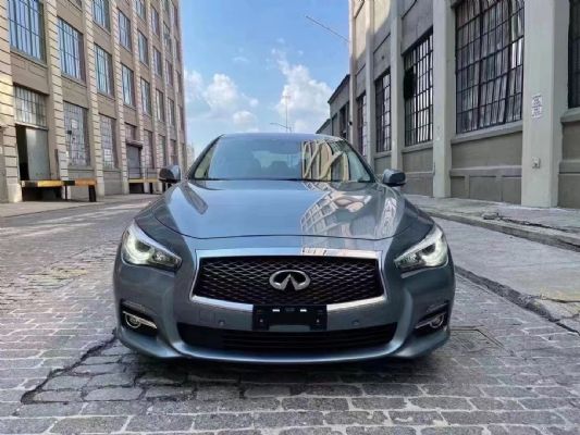 2017 INFINITI Q50
