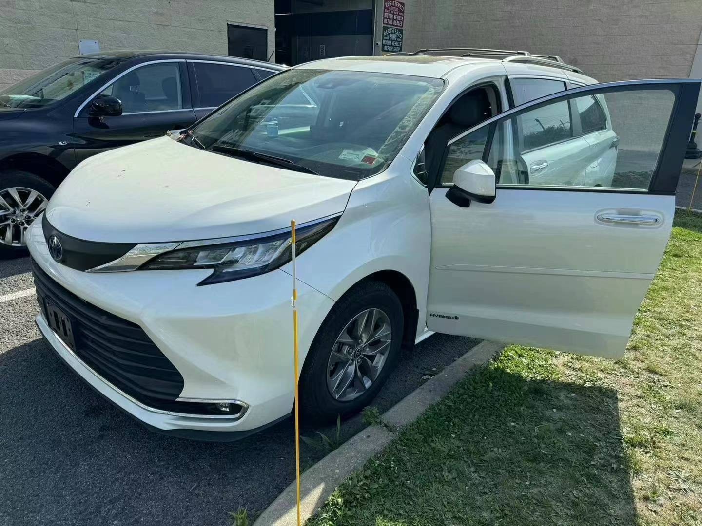 Hands-on 2021 Sienna XLE!