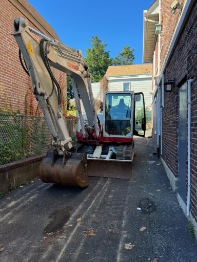 New York Building Construction Equipment Rental Company – Construction Equipment Rental: Excavators, Bulldozers, Exterior Wall Lifts, Steel Formwork, Steel Jackets, and More for Rent [Rent Discount]