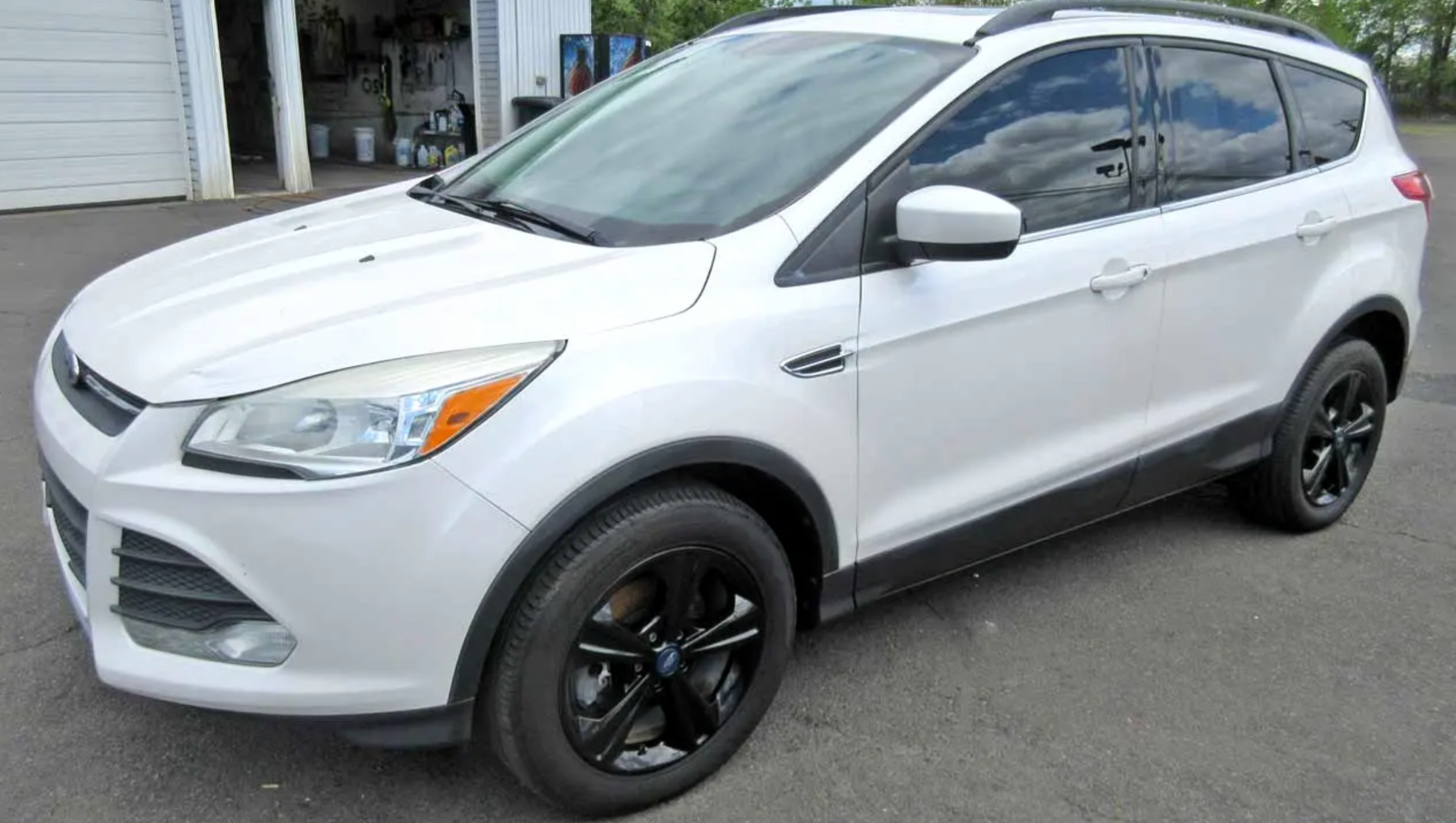2014 Ford Escape 4WD Ford SUV priced at 9,800