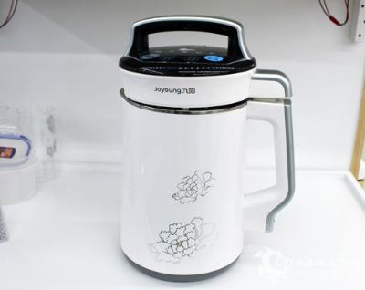 I'm going back to China next month and I'm selling personal items at low prices with free shipping.