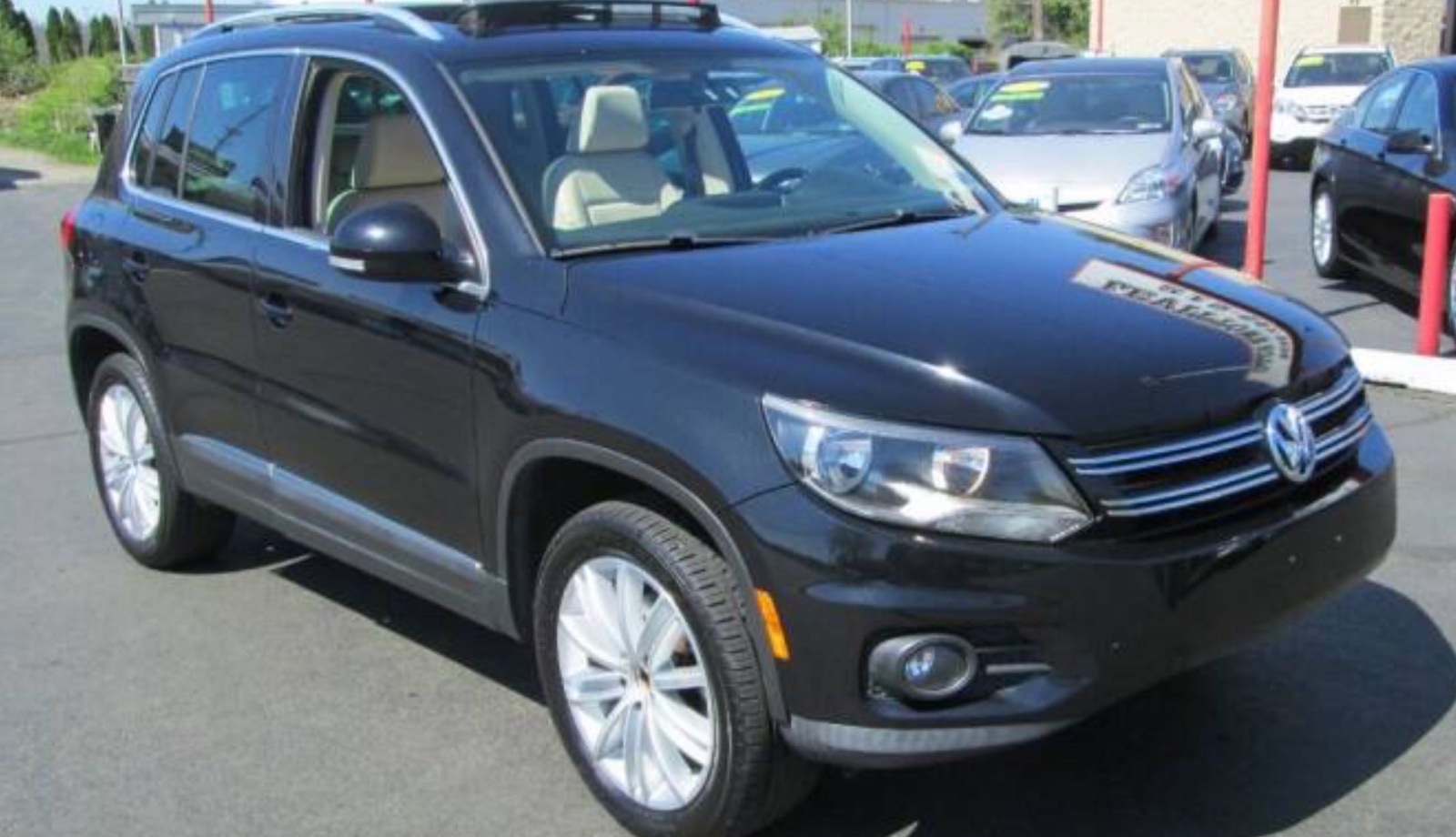 2012 Volkswagen Tiguan SUV priced at 13,995