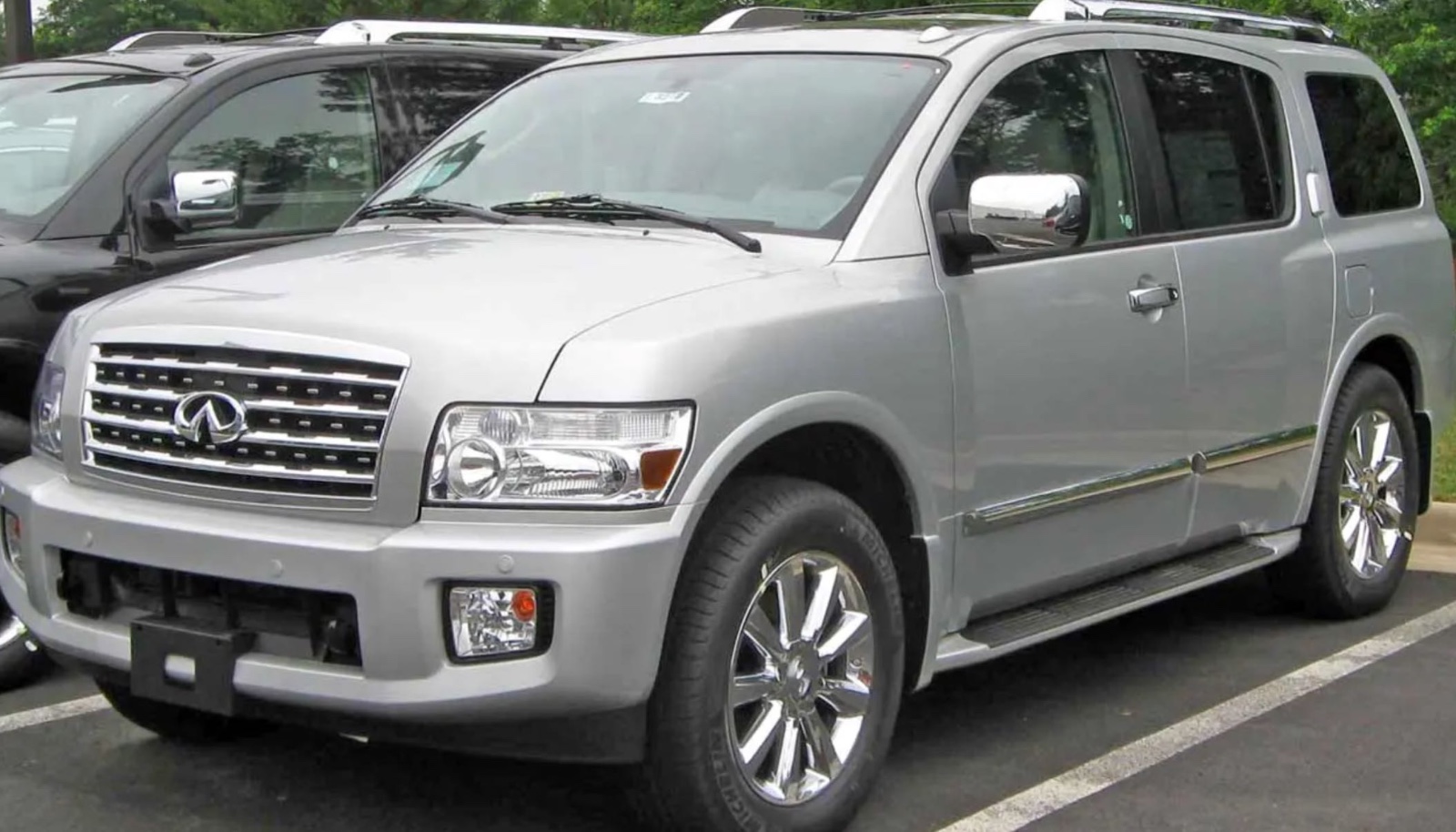 2010 Infiniti QX56 4WD Infiniti SUV, priced at 8,900