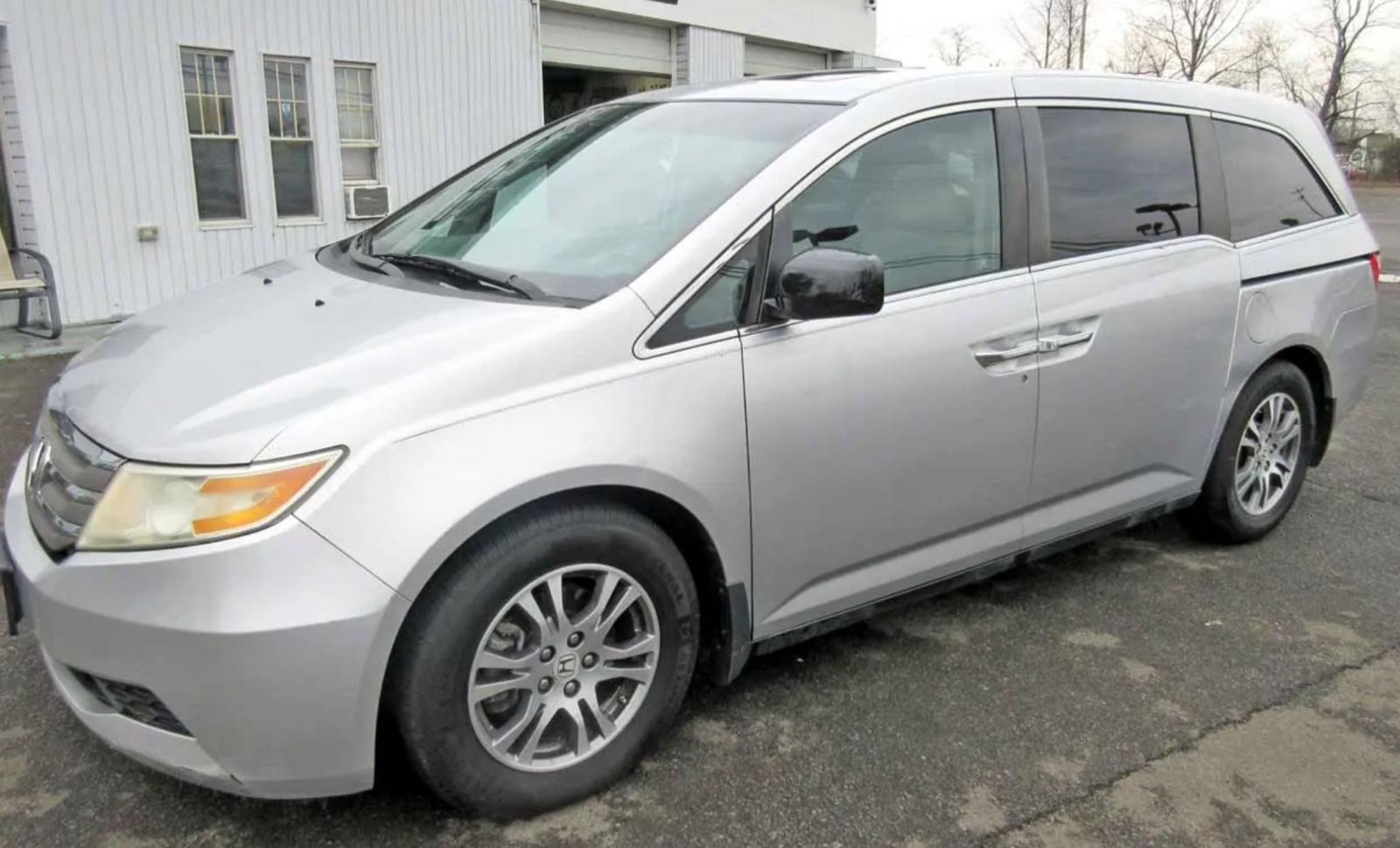 2012 Honda Odyssey EX-L Honda Odyssey eight seats, priced at 12,800