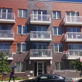 32-15 Leavitt St - Flushing, New York