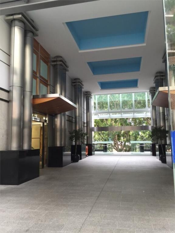 低价出租全新公寓，家具家电配置齐全 2950/月包水暖煤