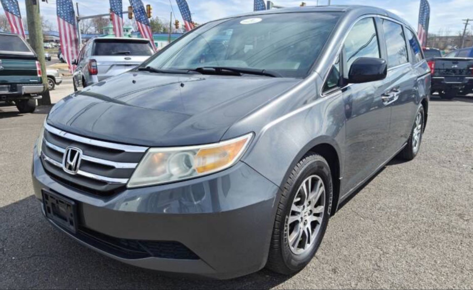 2012 Honda Odyssey EX-L Honda Odyssey eight seats, priced at 13,800