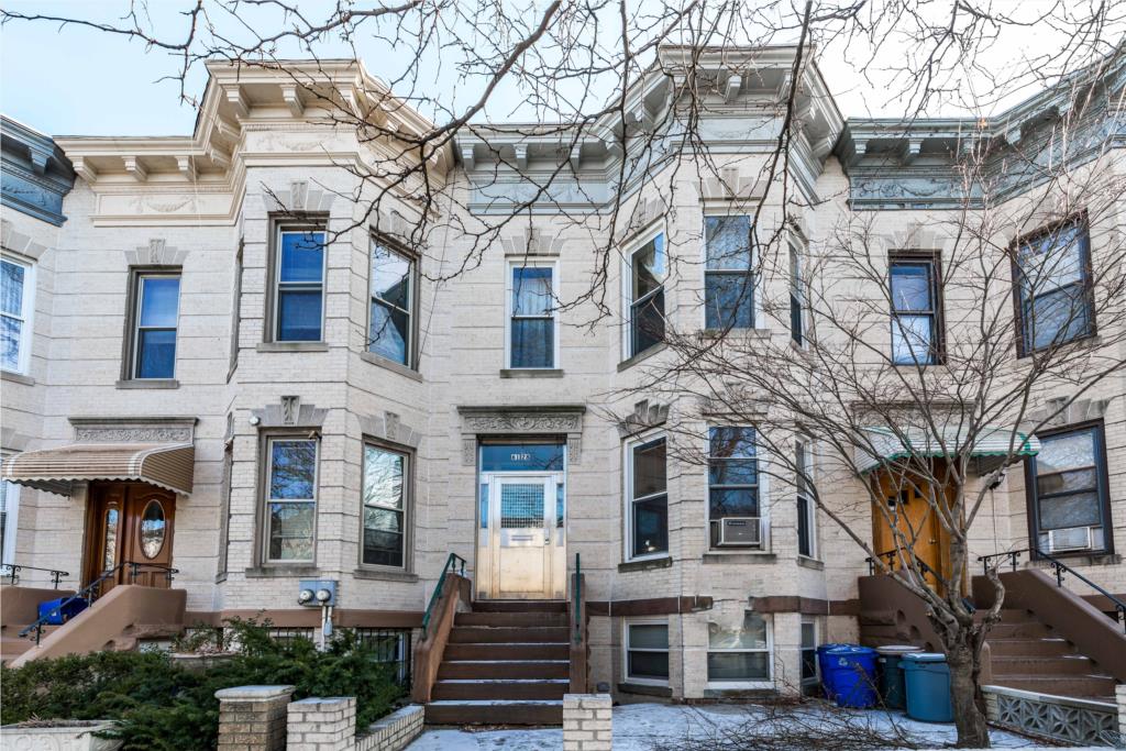 纽约皇后区Ridgewood两家庭7房2卫出售