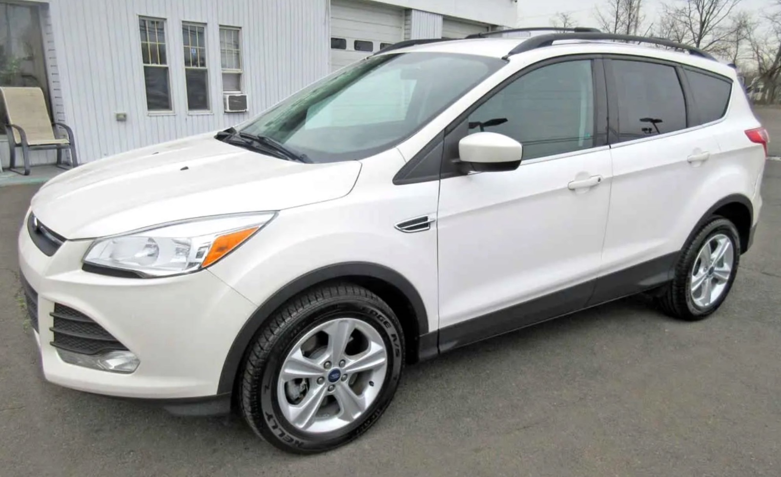 2013 Ford Escape 4WD SUV five-seater, priced at 10,950