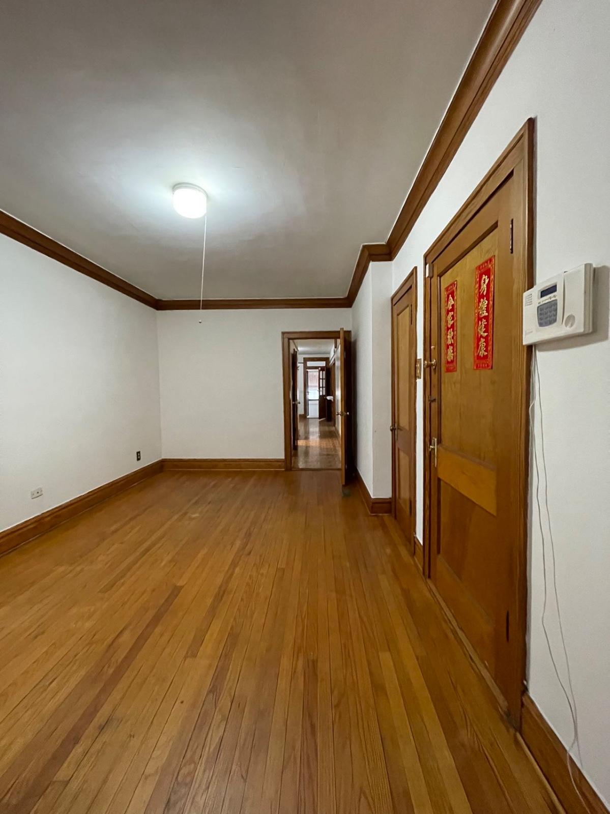 42街两室一厅出租