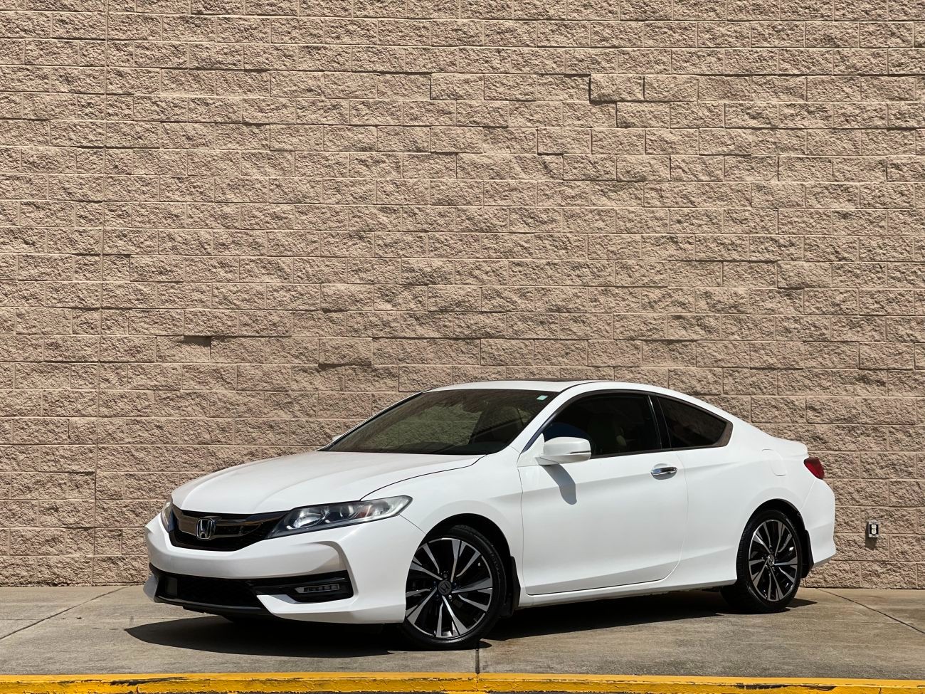 美国二手车｜省油保值｜完美车况2016 HONDA Accord