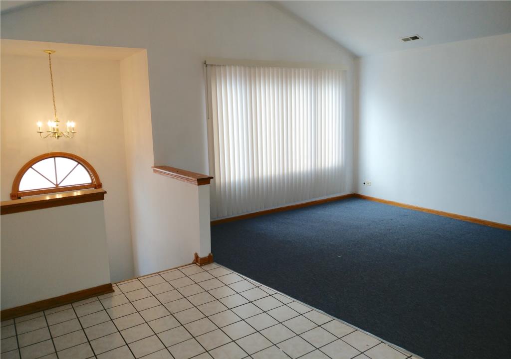 3 bedroom apartment Tel. 7733821602