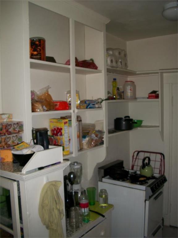 Fenway 地区高档studio现在出租啦！免中介费！9.1起入