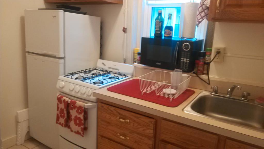 [FENWAY] Two bedrooms and one bathroom are available for rent now! Check-in starts on 9.1!