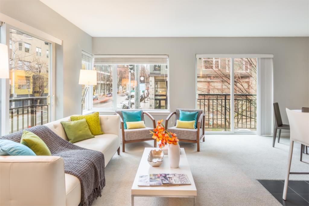 西雅圖市核心貝爾鎮時尚公寓現正公開發售！