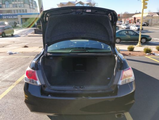 已售回国卖车,2012 Honda Accord Exl 7900美刀 价钱可议