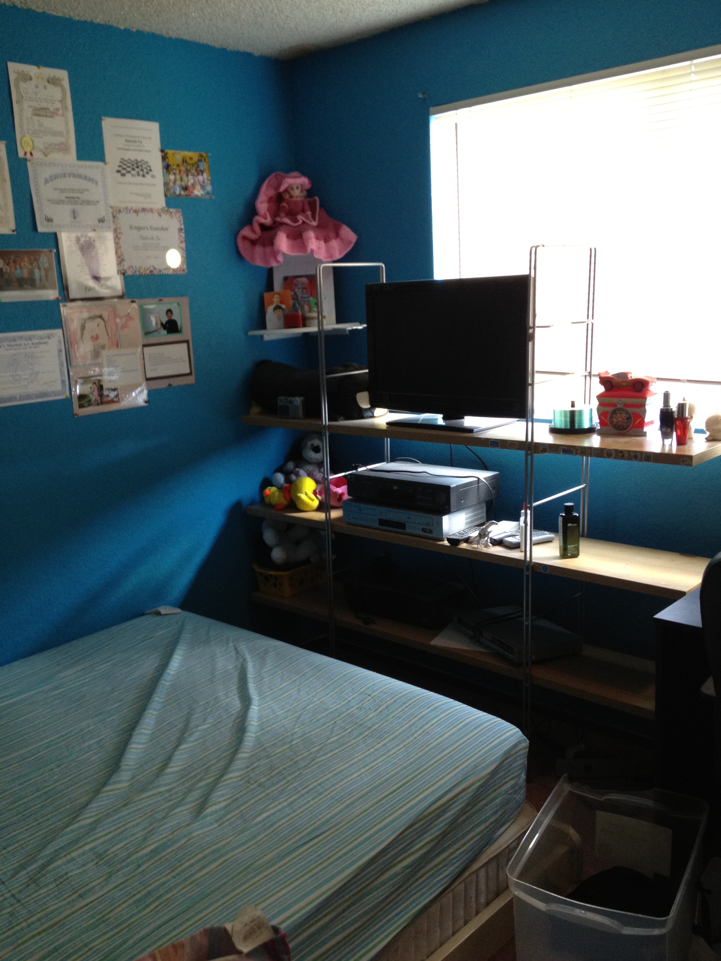 ROOM FOR RENT! 1 ROOM OPEN