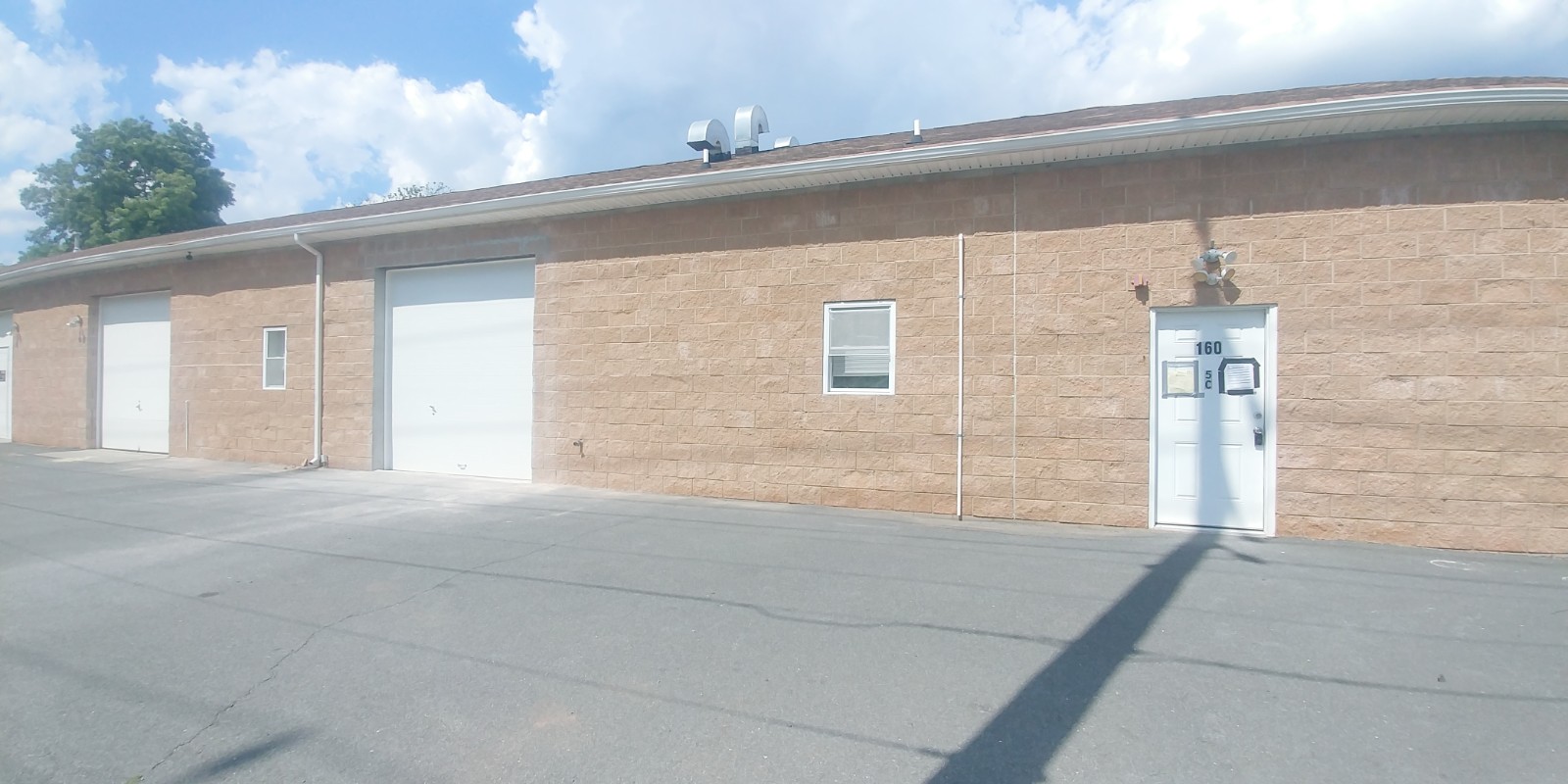 全新装修2200呎精華區厂房出售 - Metuche/Edison, NJ