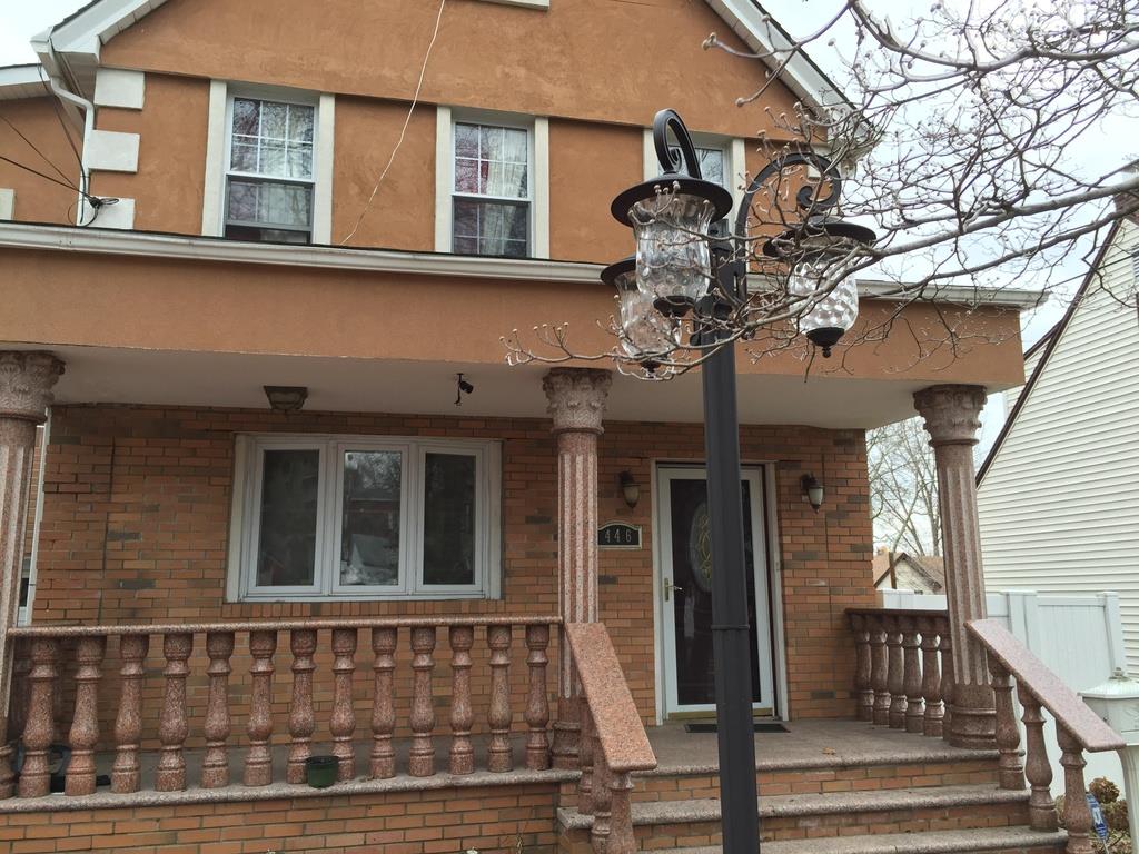 Updated Colonial Home Close to NYC, Universities